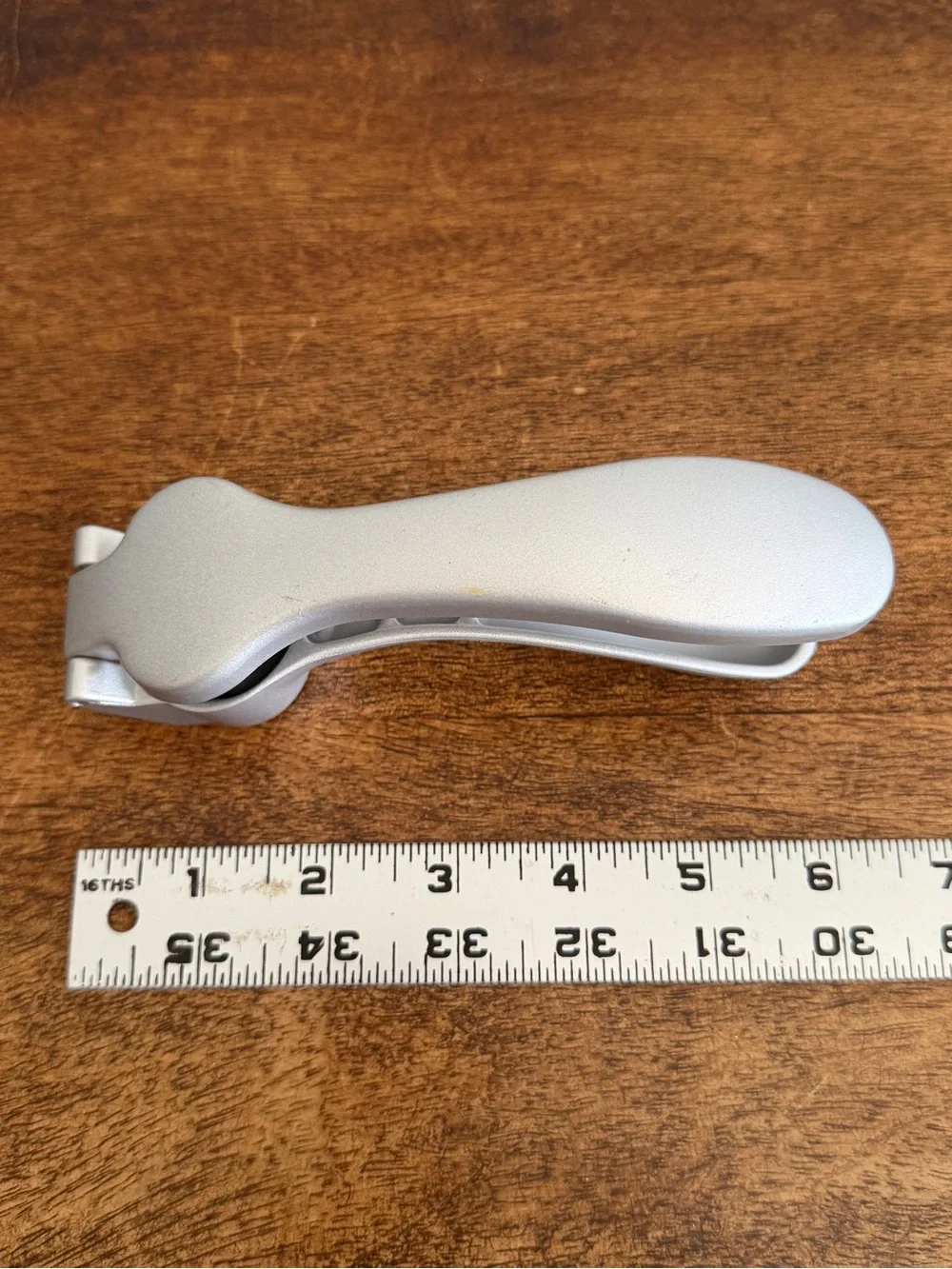 The PAMPERED CHEF Cast Aluminum Garlic Press